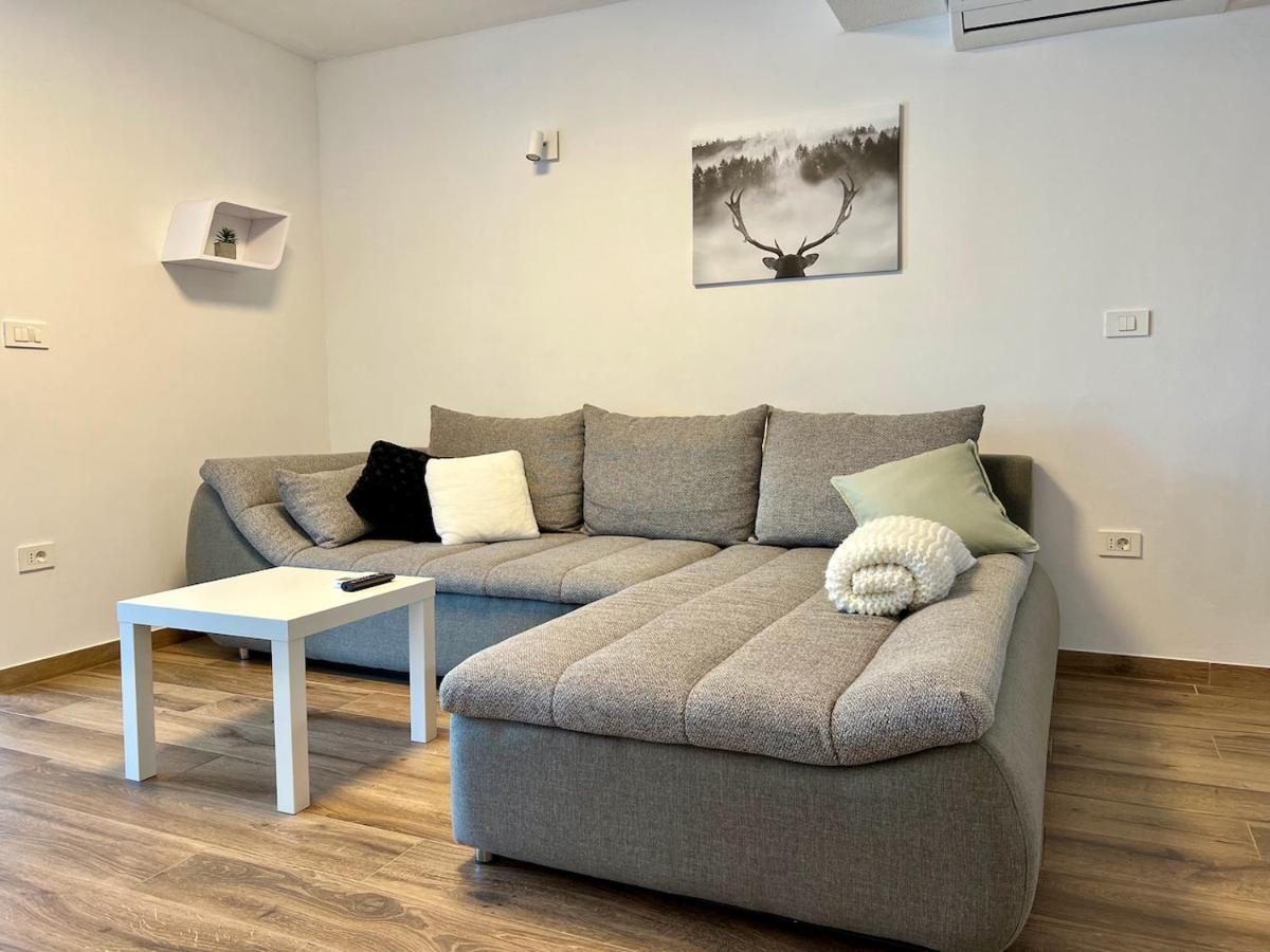 Apartment Zen Zgornje Skofije Ngoại thất bức ảnh