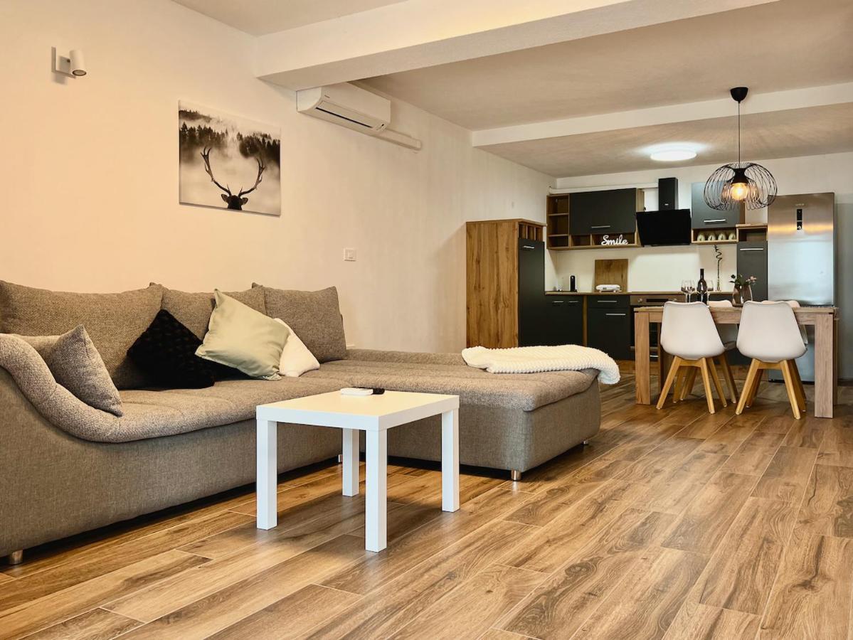 Apartment Zen Zgornje Skofije Ngoại thất bức ảnh